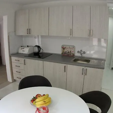 Mara Apartment Jelsa (Hvar)