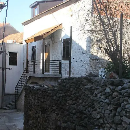 Mara * Jelsa (Hvar)